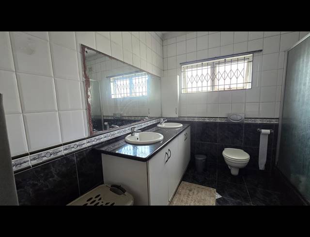 850M² BUILDING FOR SALE IN DAWNSIDE
